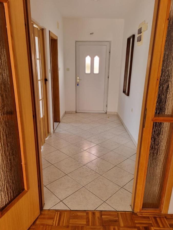 Apartment Lescanec