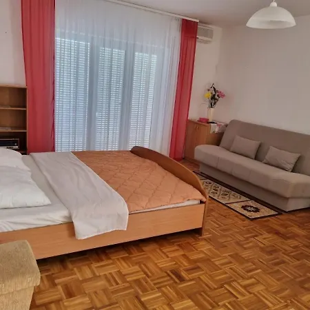 Apartments Lescanec Crikvenica Exterior foto