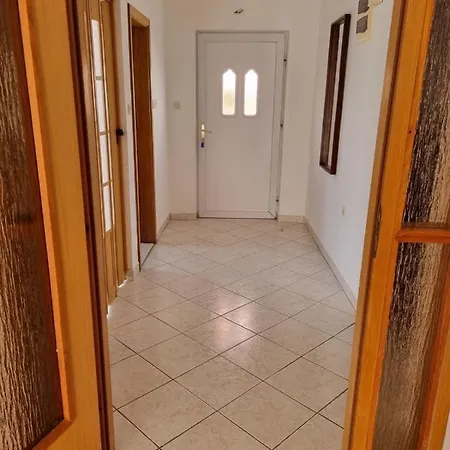Apartments Lescanec Crikvenica Exterior foto