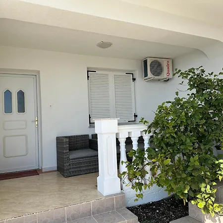 Apartments Lescanec Crikvenica Exterior foto