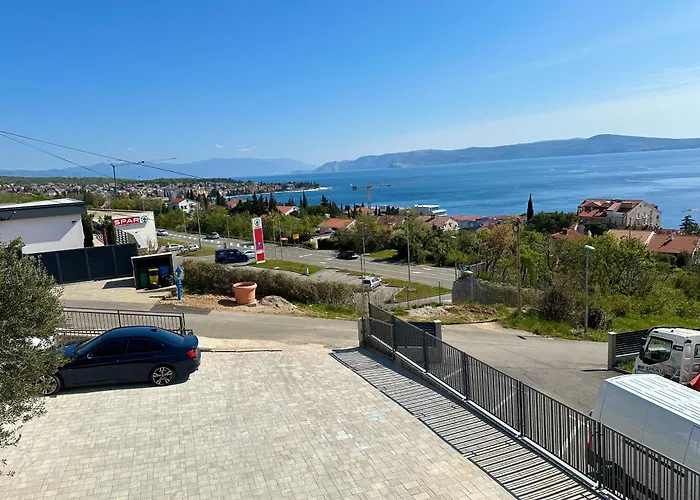 Apartments Lescanec