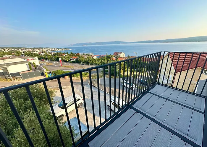Apartments Lescanec