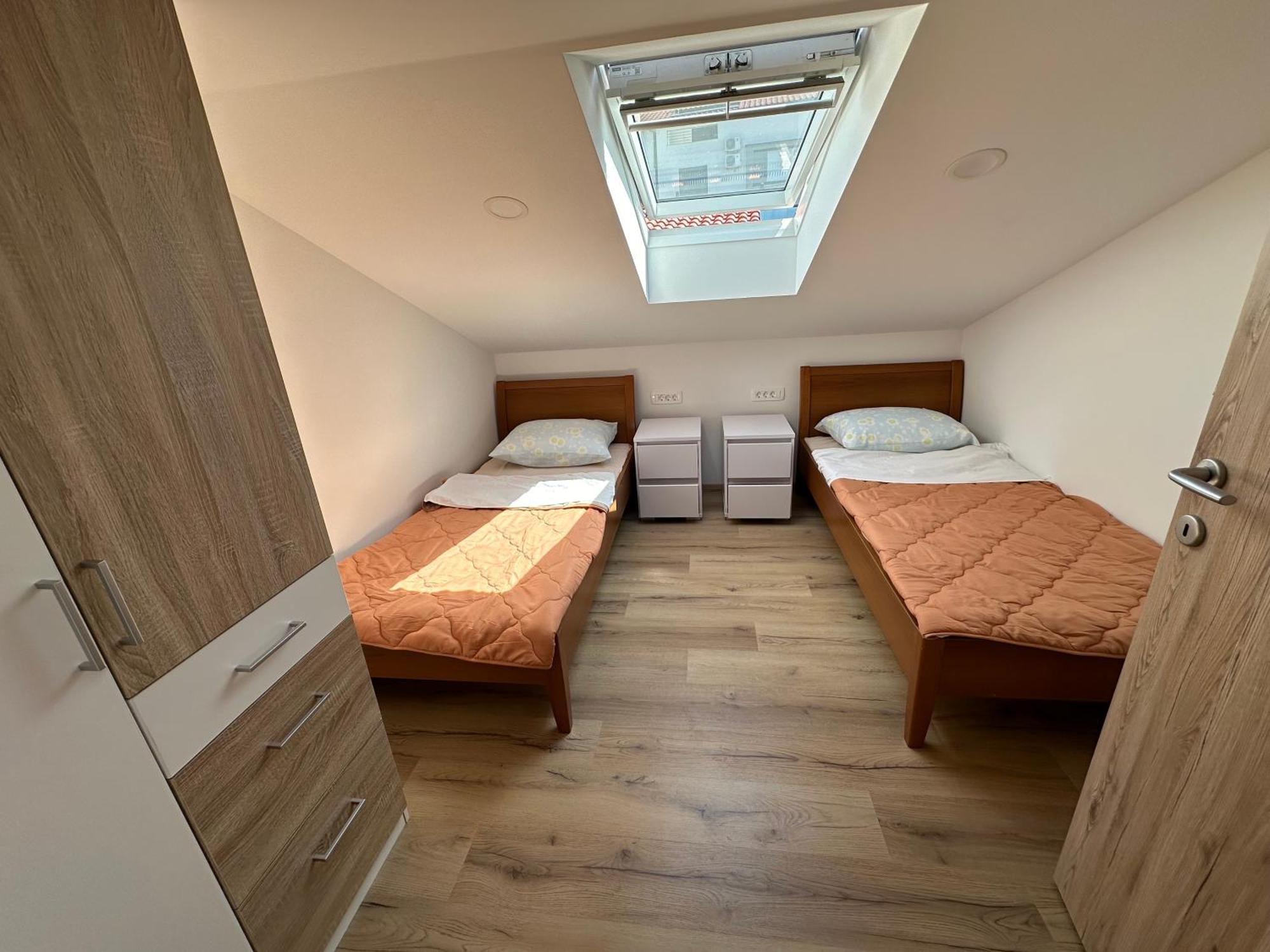 Lescanec Apartmán *